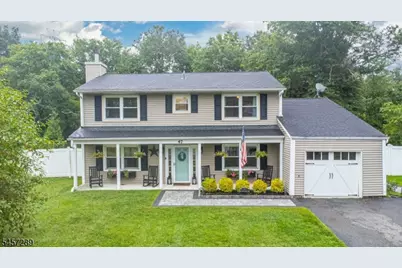 47 Biscay Dr, Mount Olive, NJ 07836 - Photo 1