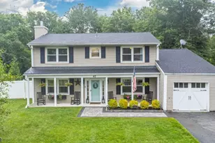 47 Biscay Dr, Mount Olive, NJ 07836 - Photo 1
