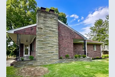 16 Charlotte St, Sayreville, NJ 08872 - Photo 3