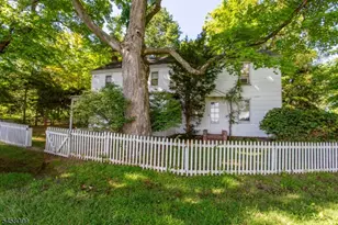 404 Federal City Rd, Hopewell Township, NJ 08534 - Photo 7