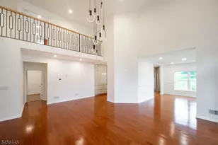 24 Bluffs Ct, Hamburg, NJ 07419 - Photo 11
