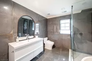 24 Bluffs Ct, Hamburg, NJ 07419 - Photo 23