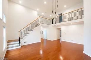 24 Bluffs Ct, Hamburg, NJ 07419 - Photo 7