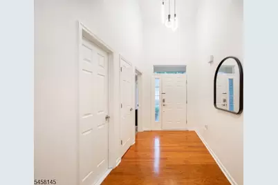 24 Bluffs Ct, Hamburg, NJ 07419 - Photo 3