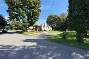 50 Clinton Ave, Mount Olive, NJ 07828 - Photo 3