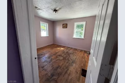 50 Clinton Ave, Mount Olive, NJ 07828 - Photo 17