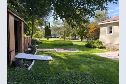 50 Clinton Ave, Mount Olive, NJ 07828 - Photo 5