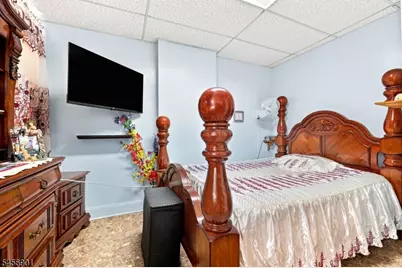 26 Lincoln St, Passaic, NJ 07055 - Photo 19