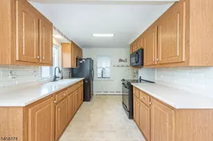 42 Ferro Monte Ave, Roxbury Township, NJ 07847 - Photo 15