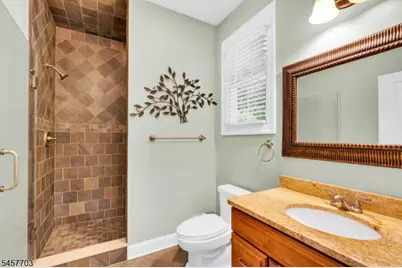 23 Rogers Ave, Berkeley Heights Township, NJ 07922 - Photo 17