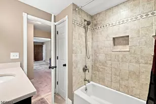 199 N Beverwyck Rd, Parsippany, NJ 07034 - Photo 7