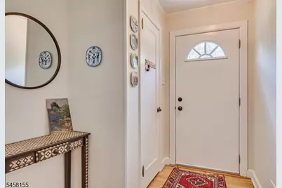 97 Union County Pkwy, Clark Township, NJ 07066 - Photo 9