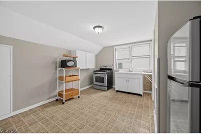 258 E 22nd St, Paterson, NJ 07514 - Photo 21