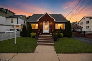 258 E 22nd St, Paterson, NJ 07514 - Photo 1