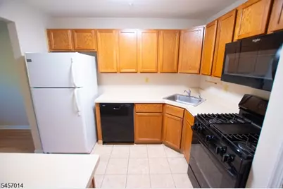24 Spruce Ter, Mount Arlington, NJ 07856 - Photo 5