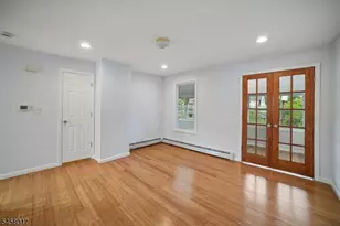 223 Walnut St, Montclair, NJ 07042 - Photo 5