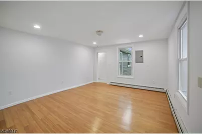 223 Walnut St, Montclair, NJ 07042 - Photo 11