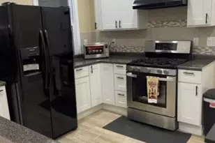 560 Monroe Ave, Elizabeth, NJ 07201 - Photo 3