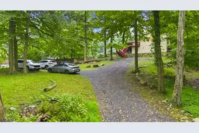 376 Maxim Dr, Hopatcong, NJ 07821 - Photo 19
