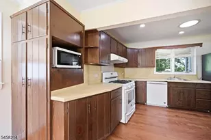 32 Conestoga Trail, Sparta Township, NJ 07871 - Photo 11
