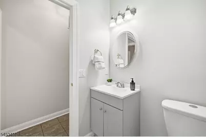 13 Oakwood Ct, Cedar Grove, NJ 07009 - Photo 19