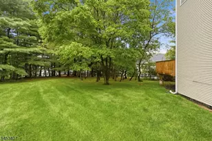 13 Oakwood Ct, Cedar Grove, NJ 07009 - Photo 43