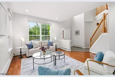 13 Oakwood Ct, Cedar Grove, NJ 07009 - Photo 7