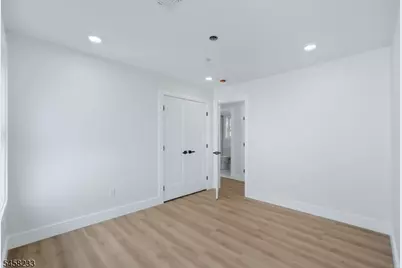 92 Speedway Ave #3, Newark, NJ 07106 - Photo 13