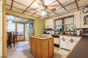 687 Riegelsville Rd, Holland Township, NJ 08848 - Photo 9