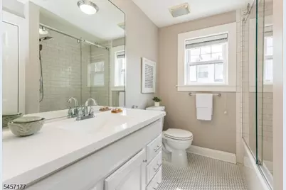 8 Berkeley Rd, Maplewood, NJ 07040 - Photo 27
