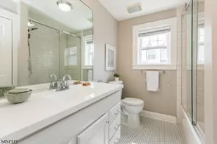 8 Berkeley Rd, Maplewood, NJ 07040 - Photo 27