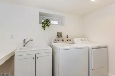 8 Berkeley Rd, Maplewood, NJ 07040 - Photo 33