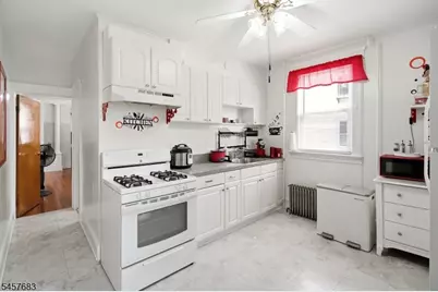 18 S 7th St, Elizabeth, NJ 07202 - Photo 13