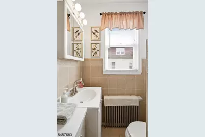 18 S 7th St, Elizabeth, NJ 07202 - Photo 9