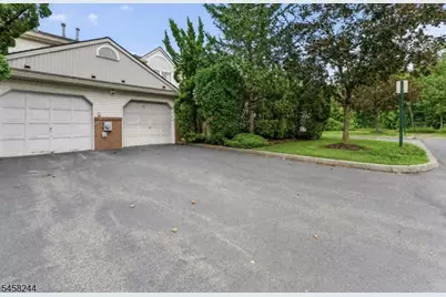 68 Sassafras Court, North Brunswick Township, NJ 08902 - Photo 17
