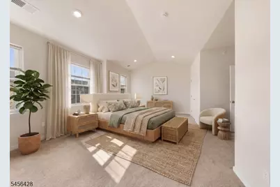 1423 Hudson Cir, Highland Park, NJ 08904 - Photo 7