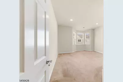 1423 Hudson Cir, Highland Park, NJ 08904 - Photo 13