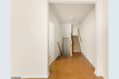 1423 Hudson Cir, Highland Park, NJ 08904 - Photo 5