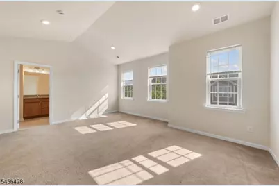 1423 Hudson Cir, Highland Park, NJ 08904 - Photo 11