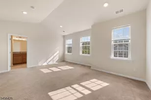 1423 Hudson Cir, Highland Park, NJ 08904 - Photo 11