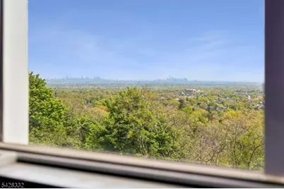 10 Crestmont Rd #5J, Montclair, NJ 07042 - Photo 3