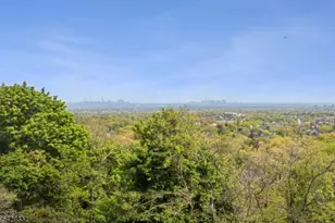 10 Crestmont Rd, Montclair, NJ 07042 - Photo 13