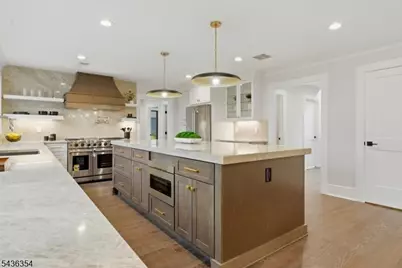 126 Emerson Ln, Berkeley Heights Township, NJ 07922 - Photo 7