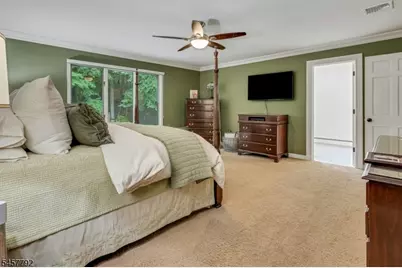 55 Cheyenne Trl, Sparta Township, NJ 07871 - Photo 25