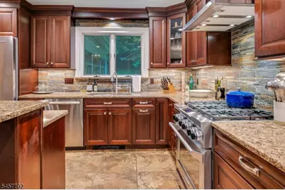 55 Cheyenne Trl, Sparta Township, NJ 07871 - Photo 17