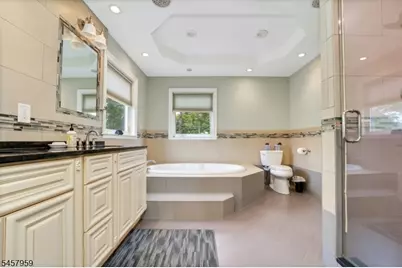 2319 Colonial Dr, Rahway, NJ 07065 - Photo 29