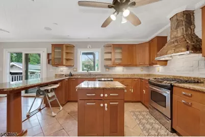 2319 Colonial Dr, Rahway, NJ 07065 - Photo 25