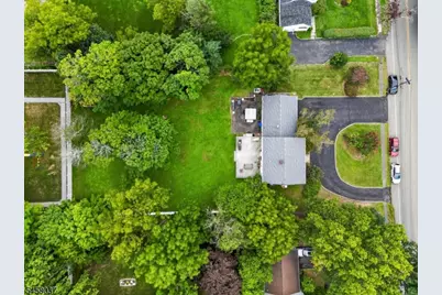 162 W Hobart Gap Rd, Livingston, NJ 07039 - Photo 9