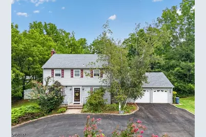 162 W Hobart Gap Rd, Livingston, NJ 07039 - Photo 3