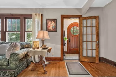 544 W Meadow Ave, Rahway, NJ 07065 - Photo 3